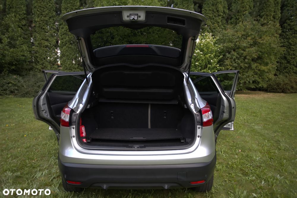Nissan Qashqai 1.6 dCi 4x4 360 S&S - 27