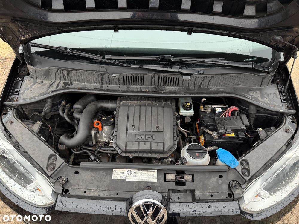 Volkswagen up! black - 10