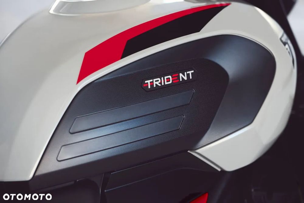 Triumph Trident - 9