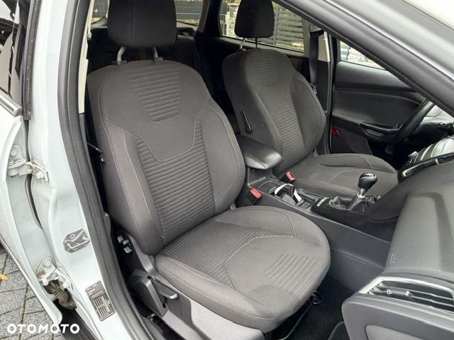 Ford Focus - 16