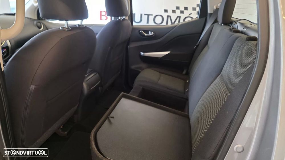 Nissan Navara 2.3 dCi CD 4WD Visia B.Dif. - 44