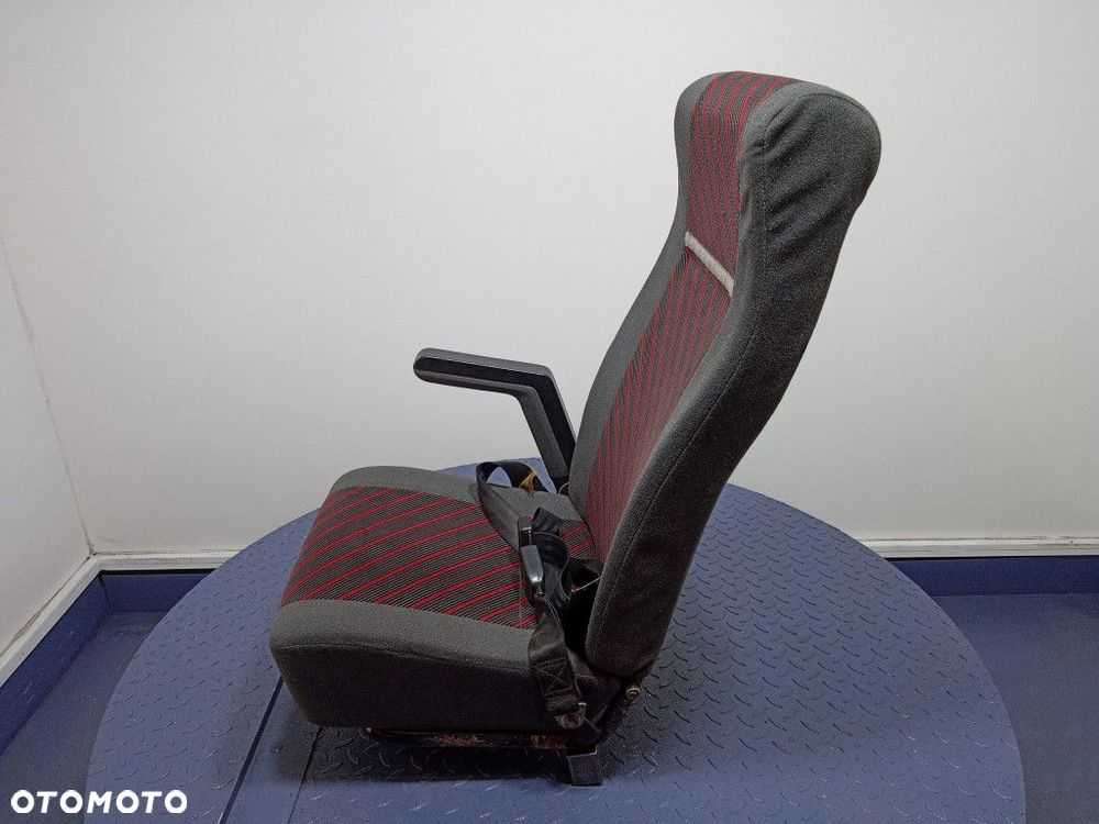 SPRINTER W901 W902 W903 FOTEL POJEDYNCZY PASY - 2