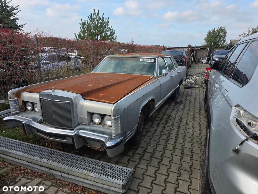 Lincoln Continental 1977 photo 5