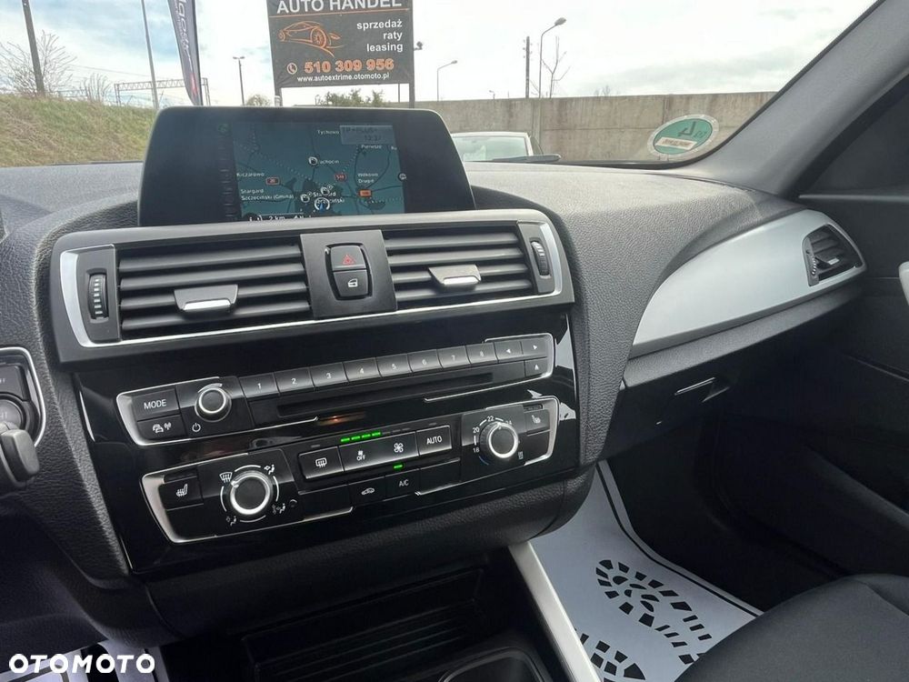BMW Seria 1 116i Sport Line - 31