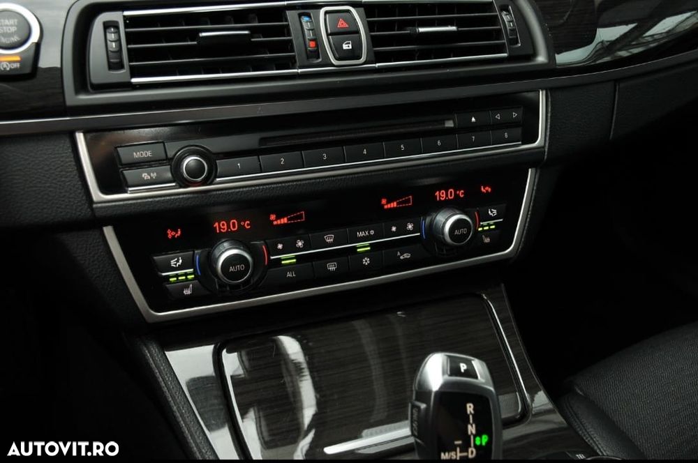 BMW Seria 5 525d xDrive Aut. - 26