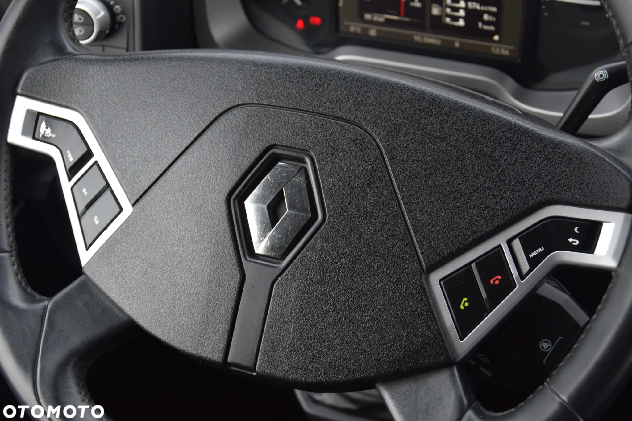 Renault T520 COMFORT / KLIMATYZACJA POSTOJOWA / ACC / LEDY / XENON / 2 ZBIORNIKI / NISKI PRZEBIEG / SERWISOWANY / SPROWADZONY - 25