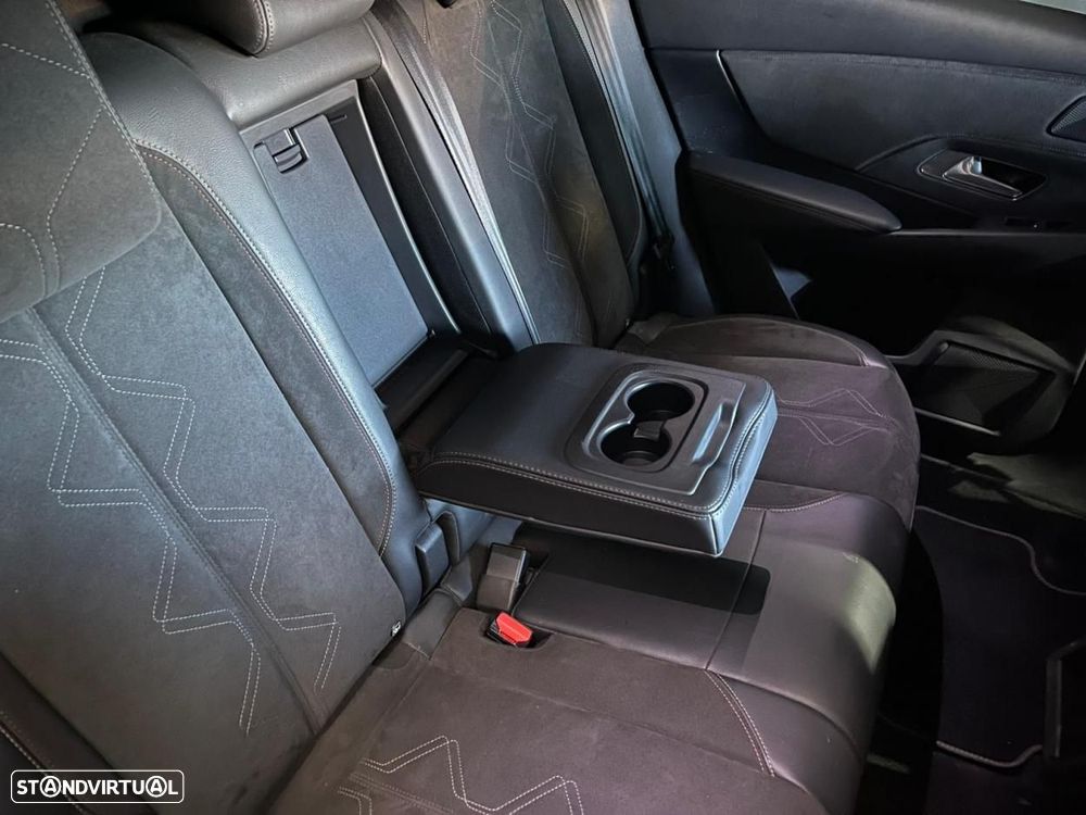 DS DS7 Crossback - 13