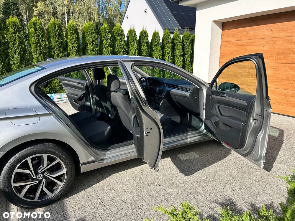 Volkswagen Passat 1.6 TDI BMT Trendline - 7