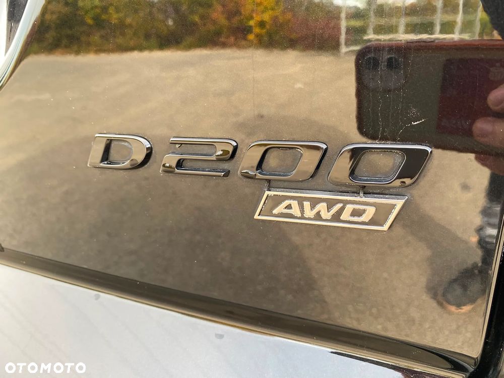 Jaguar E-Pace 2.0 D200 mHEV AWD R-Dynamic Black - 9
