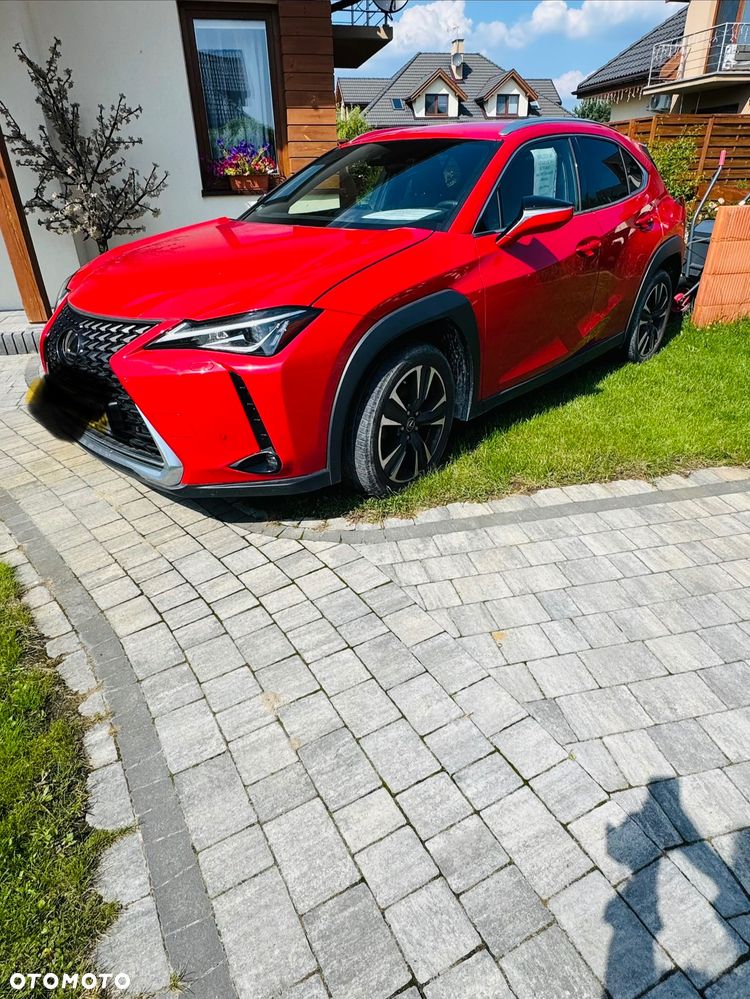 Lexus UX - 3