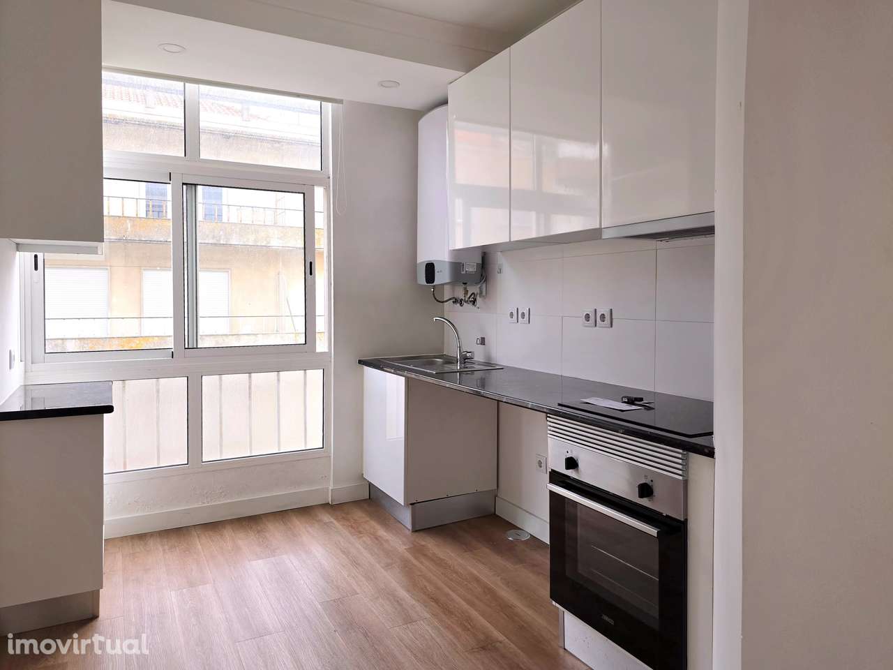 Excelente apartamento T2 na cidade de Santarém! - Grande imagem: 2/17