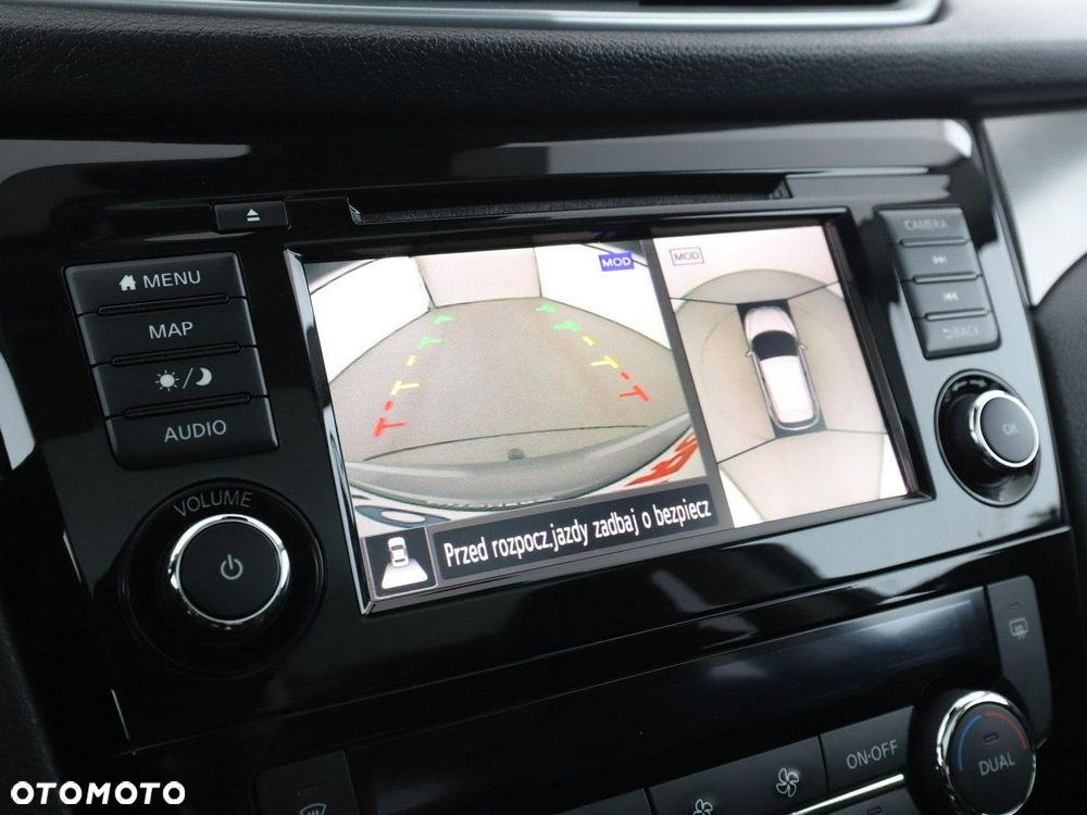 Nissan Qashqai 1.3 DIG-T N-Connecta DCT - 24