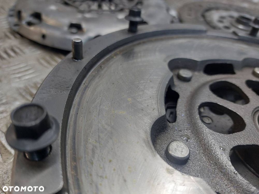KOŁO DWUMASOWE + TARCZA + DOCISK + ŁOŻYSKO OPOROWE FORD MONDEO MK3 2.0 TDDI - 2