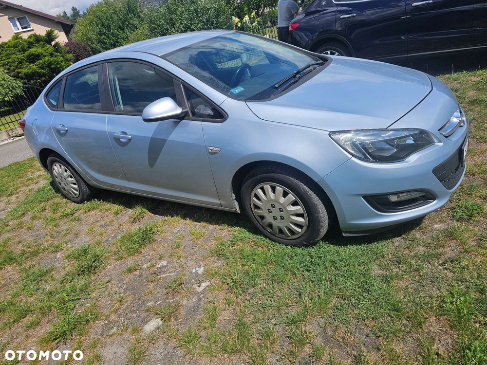Opel Astra 1.4 T EU6 - 1