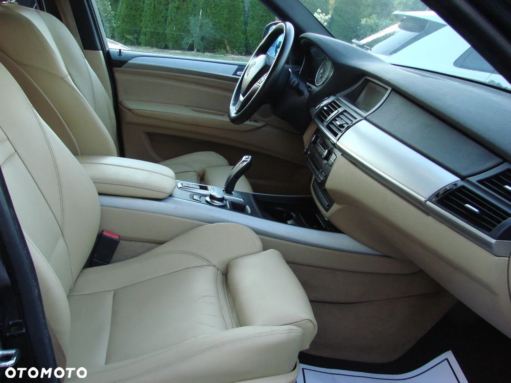 BMW X5 - 25