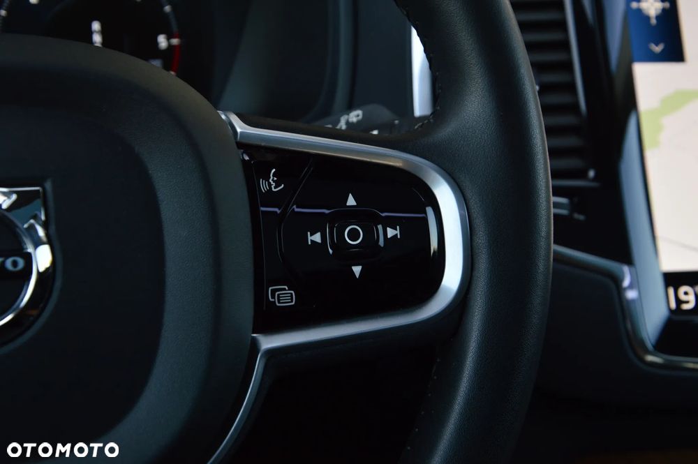 Volvo XC 90 - 26
