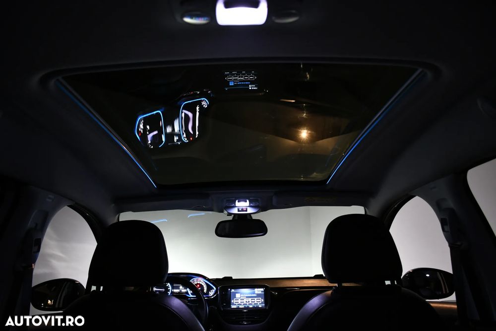 Peugeot 2008 PureTech 110 Stop&Start EAT6 Crossway - 20