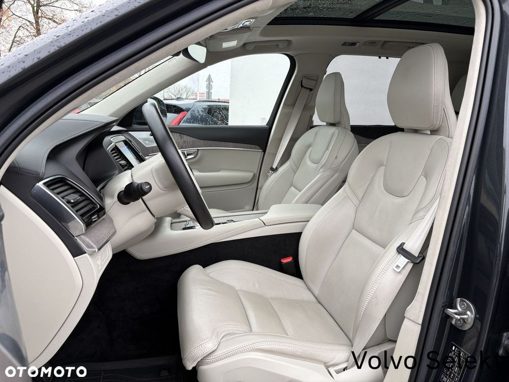 Volvo XC 90 - 10