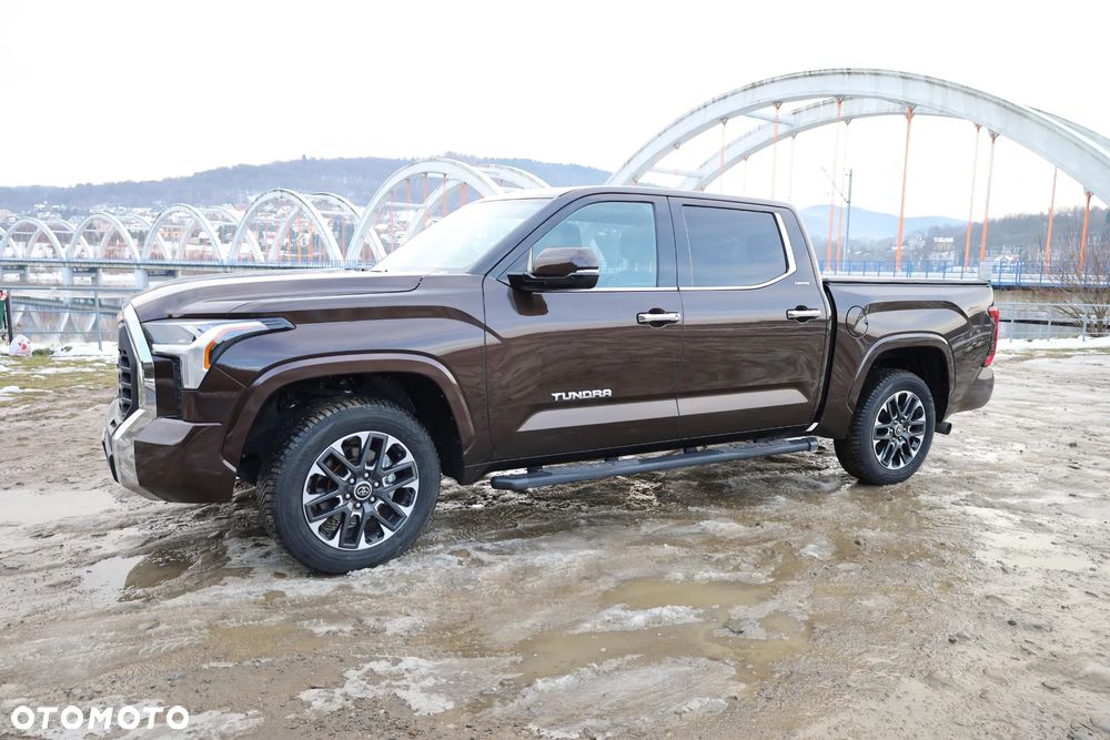 Toyota Tundra - 4