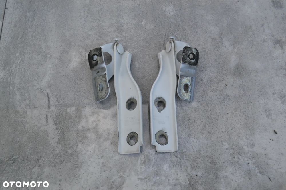 AUDI A3 8P LIFT 08-12 ZAWIAS ZAWIASY MASKI PRAWY LEWY KOMPLET LY9C 8P0823301B 8P0823302B - 1