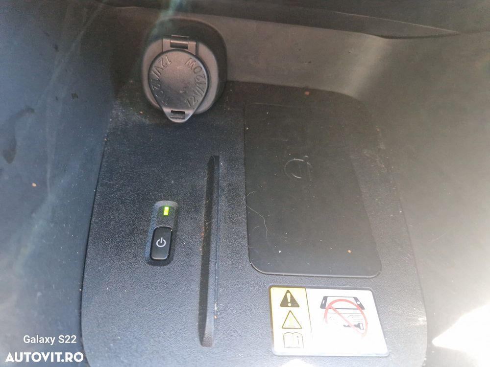 Toyota Yaris Cross 1.5 VVT-i HSD 4x4 Exclusive Premiere - 22