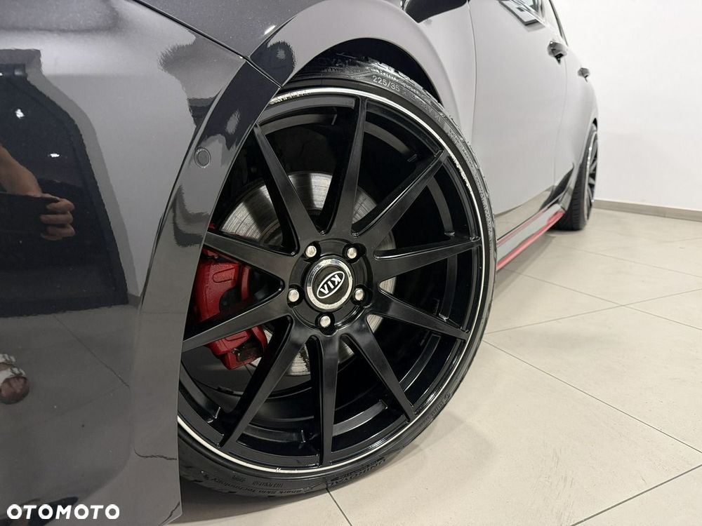 Kia ProCeed 1.6 T-GDI GT DCT - 3