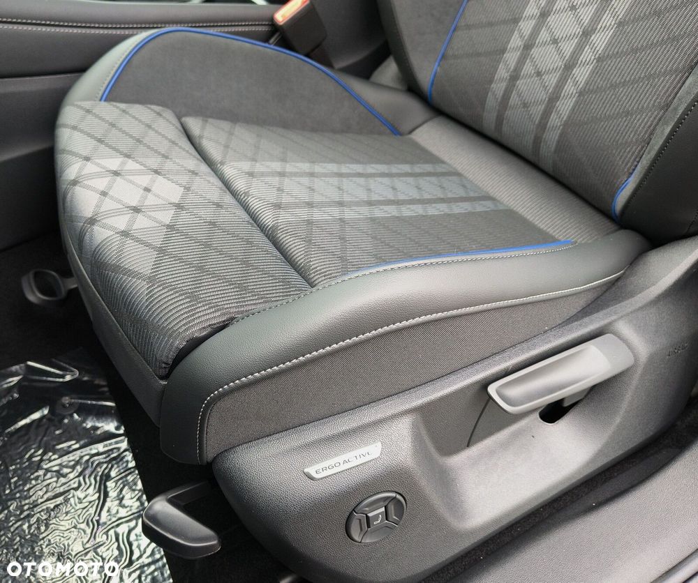 Volkswagen Tiguan - 13