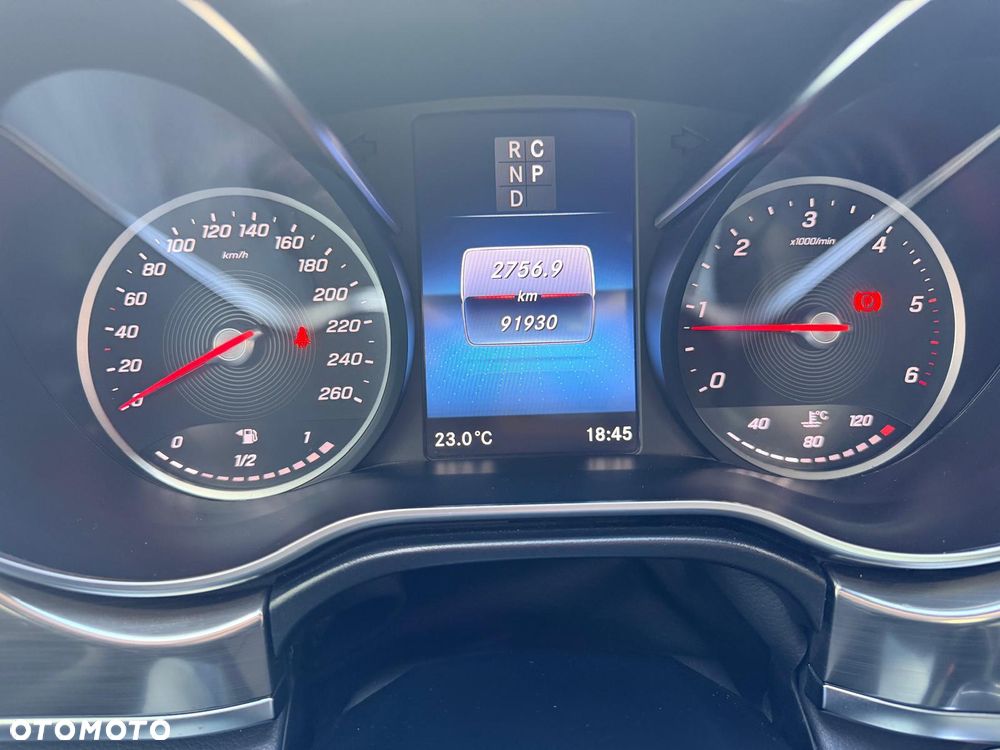 Mercedes-Benz Klasa V 300 d 4-Matic Exclusive 9G-Tronic (d³ugi) - 6