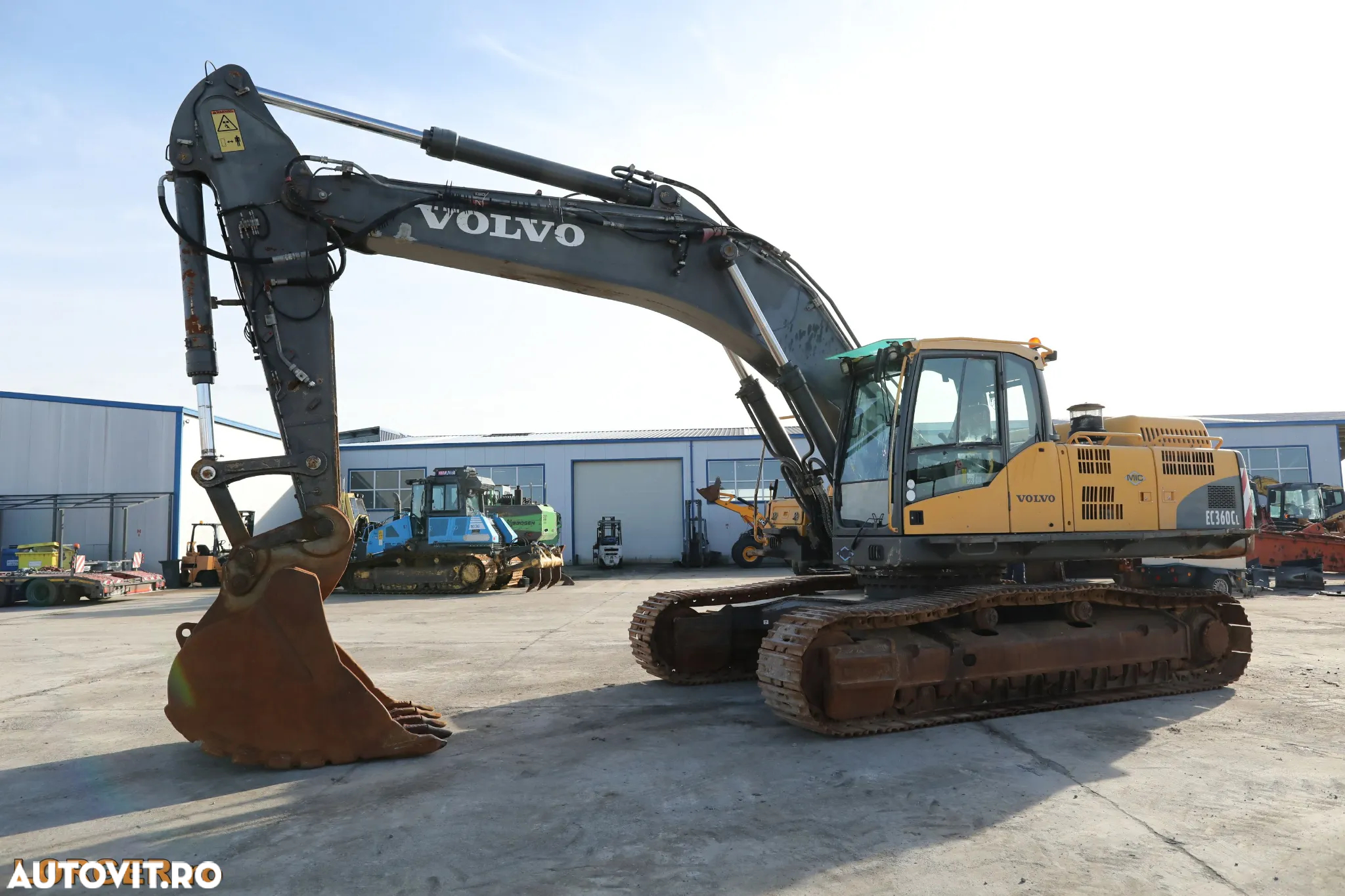 Volvo EC 360 CL - 4