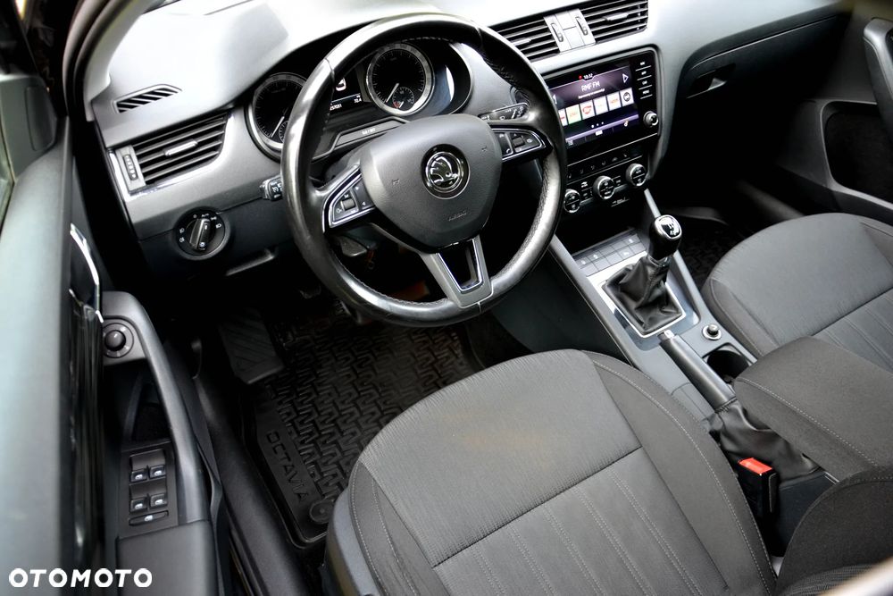 Skoda Octavia 2018 photo 5