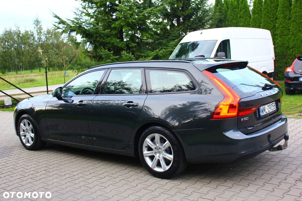 Volvo V90 D3 Momentum - 9