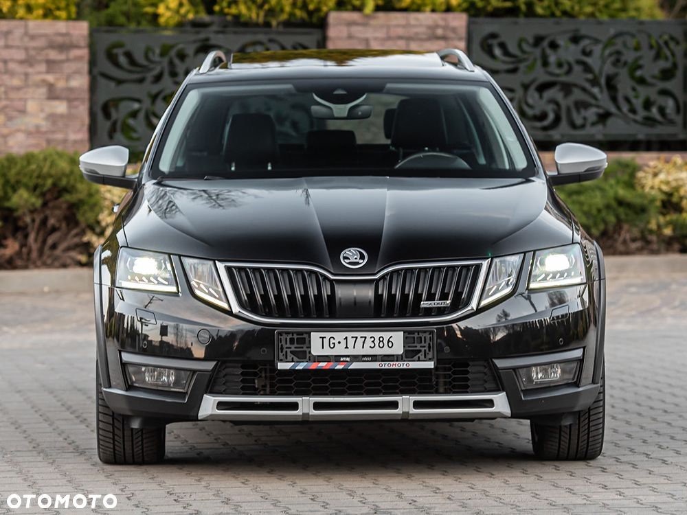 Skoda Octavia 2.0 TDI 4x4 DSG Scout - 4