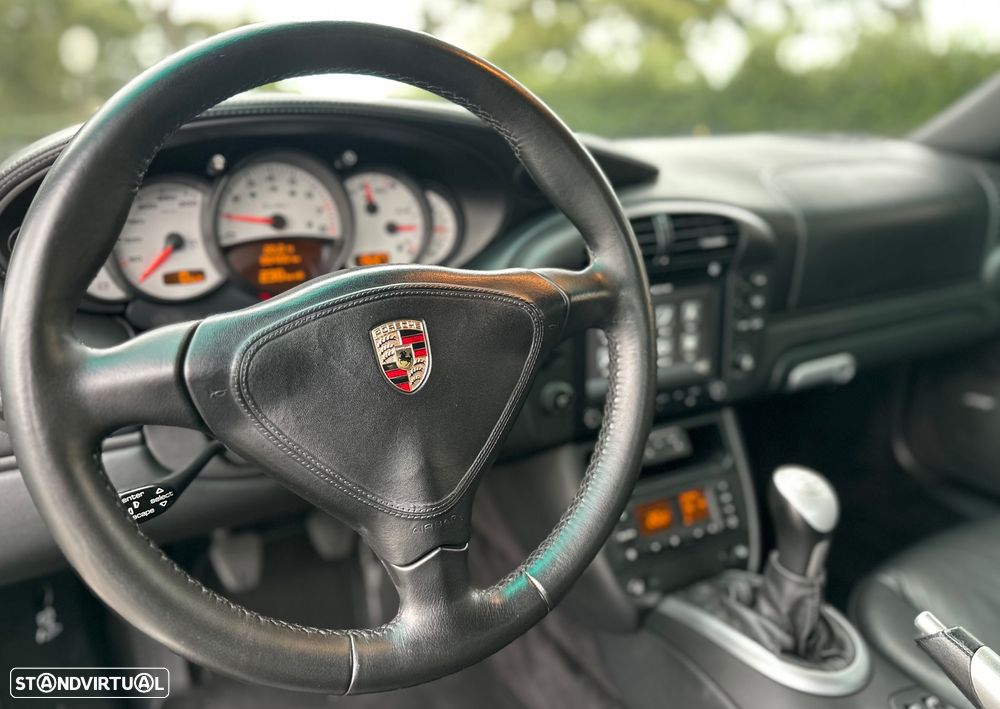 Porsche 911 (996) Turbo - 27