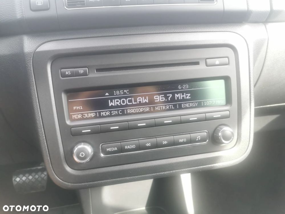 Skoda Roomster 1.2 TSI DSG Elegance PLUS EDITION - 18