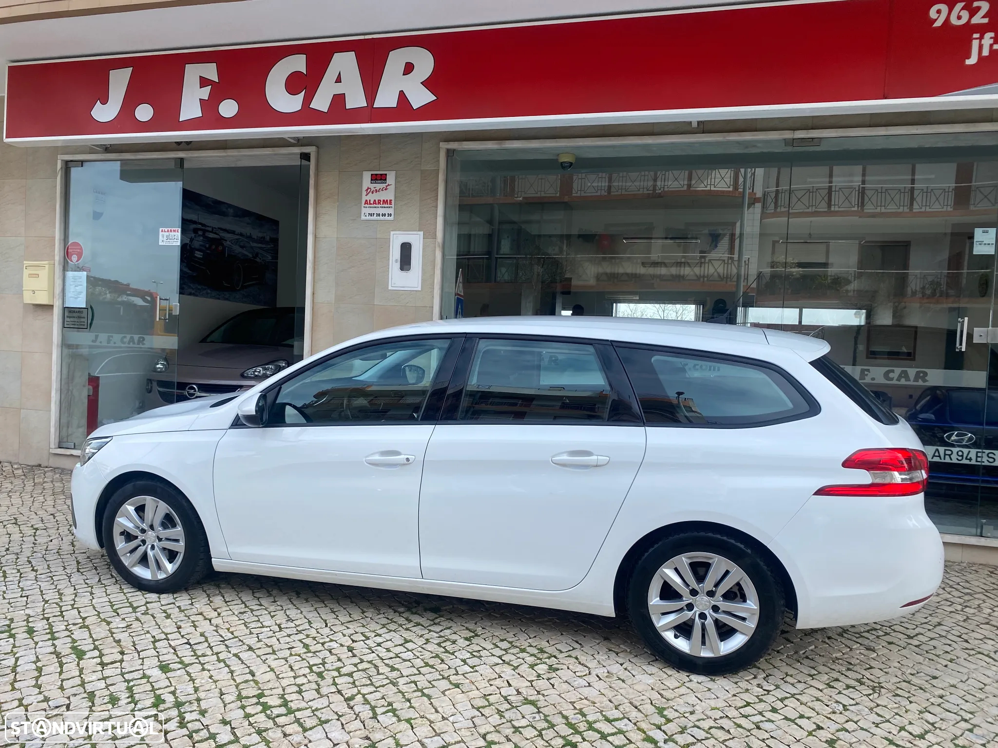 Peugeot 308 SW BlueHDi 120 EAT6 Stop & Start Active Business-Pack - 4