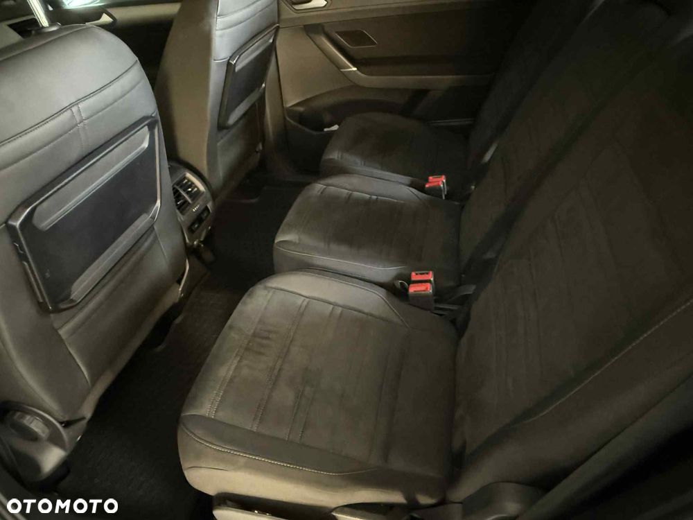 Volkswagen Touran - 21