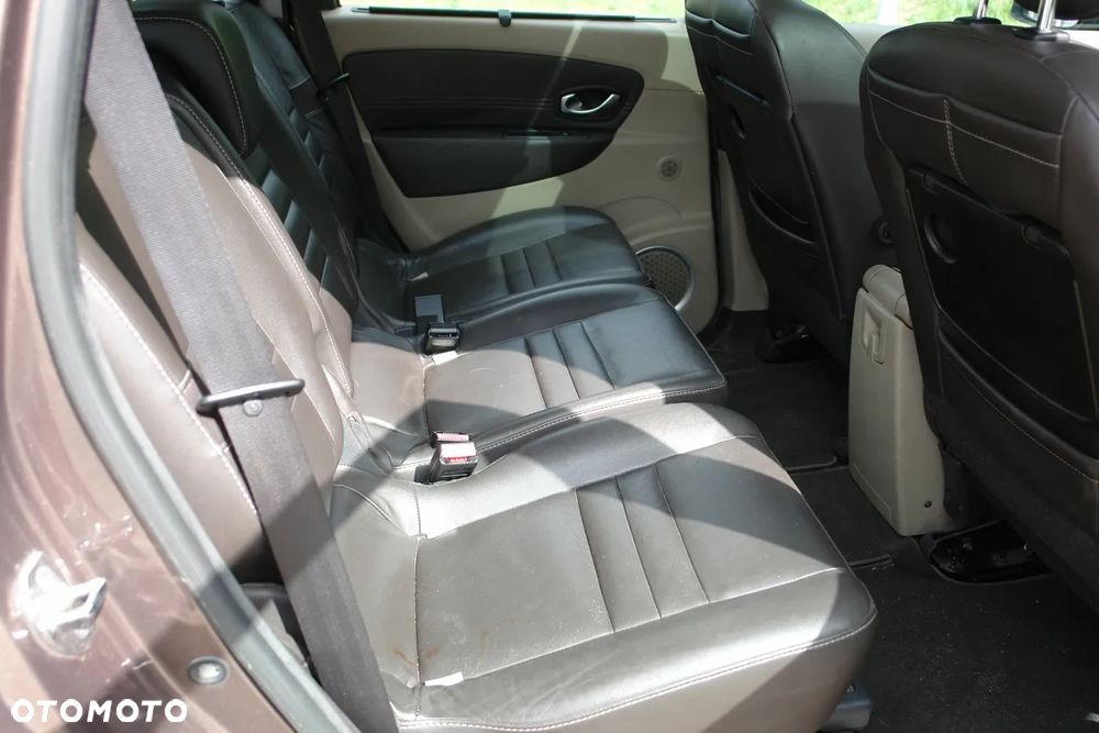 Renault Grand Scenic - 8