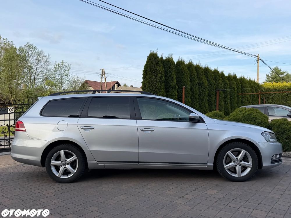 Volkswagen Passat 2.0 Blue TDI SCR Trendline - 9
