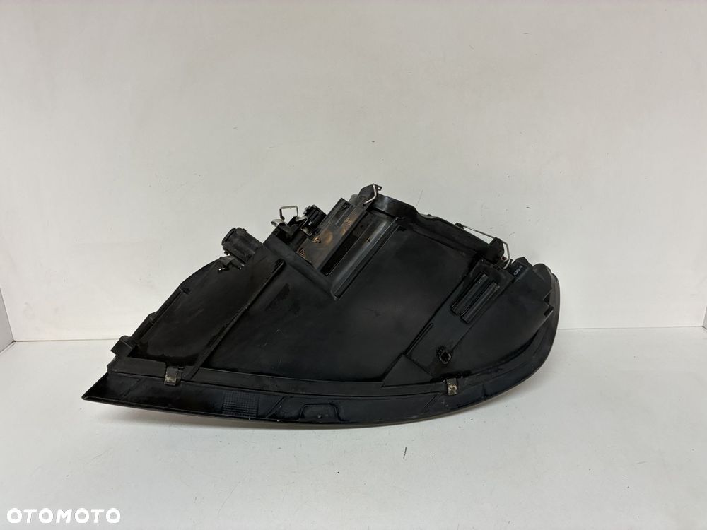 VOLVO S40 V50 LAMPA PRZÓD PRZEDNIA PRAWA  EUROPA 30678917 XENON SOCZEWKA - 11