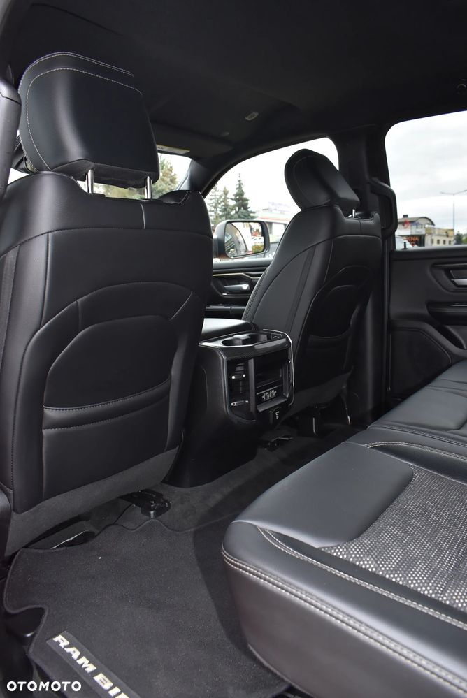 RAM 1500 - 25