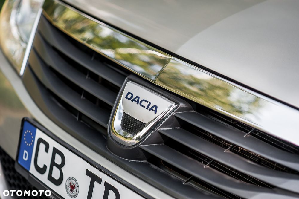 Dacia Logan 1.6 16V Laureate BL - 9
