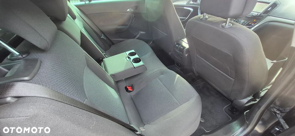 Opel Insignia - 13