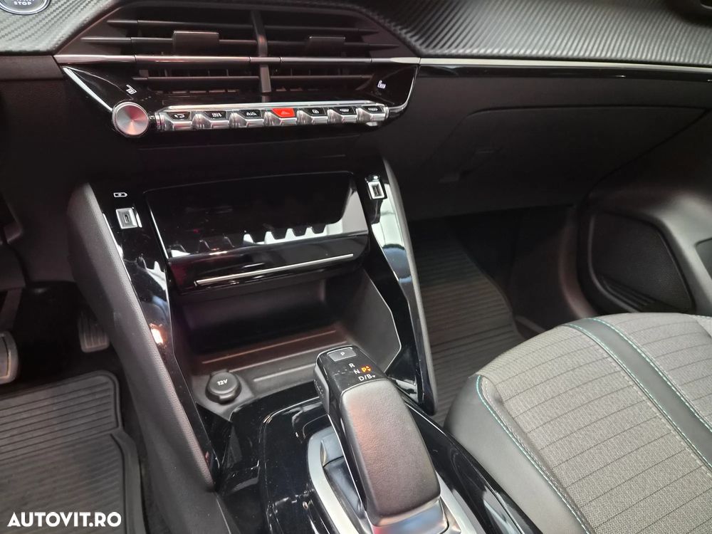 Peugeot 208 e-208 Allure - 25