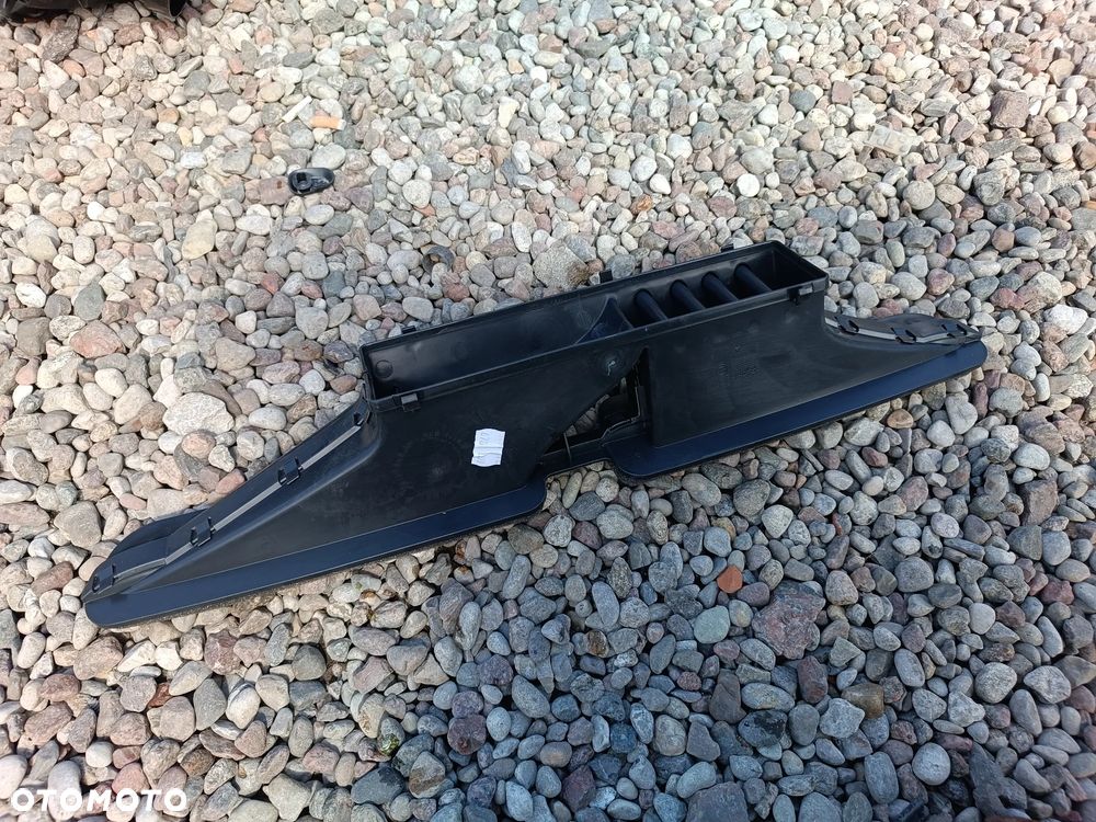 SKODA OCTAVIA III LIFT WLOT KANAŁ POWIETRZA 5E1819655A ORYGINAŁ - 1