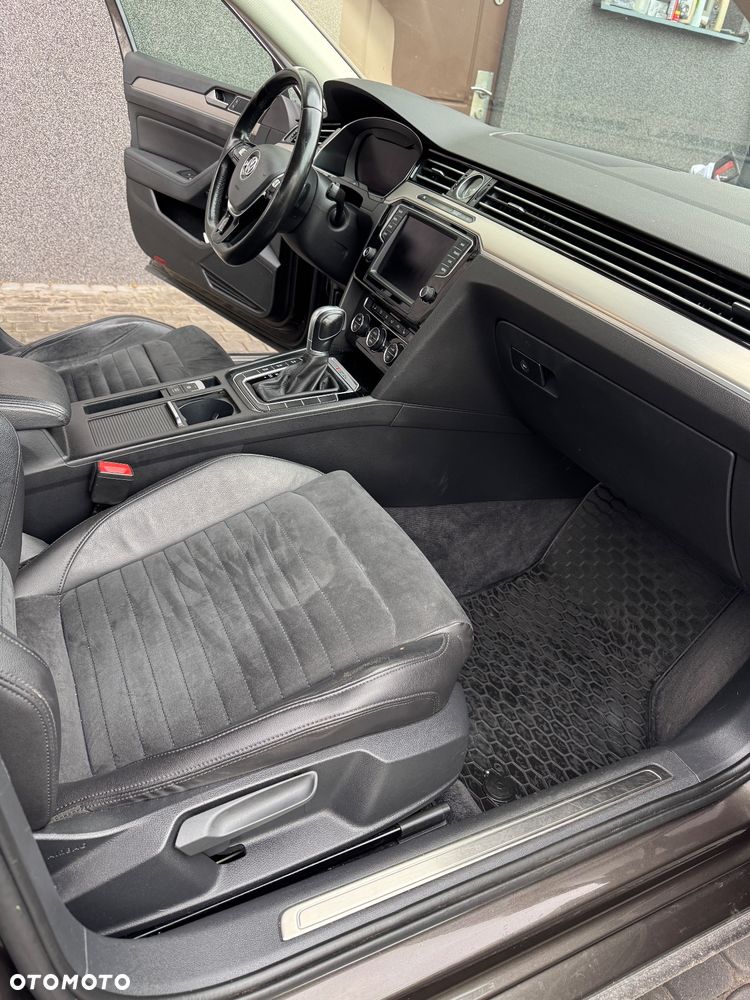 Volkswagen Passat 2.0 TDI BMT 4Mot Highline DSG - 38