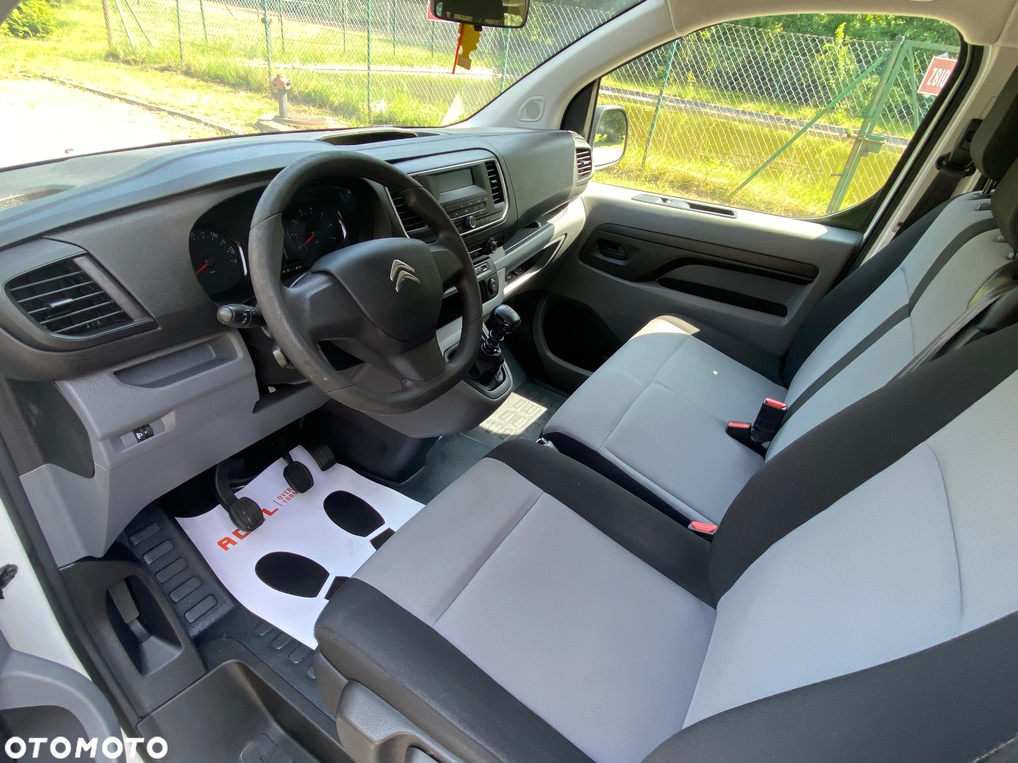 Citroën SpaceTourer M 1.6 BlueHDi 115 S&S Feel - 8