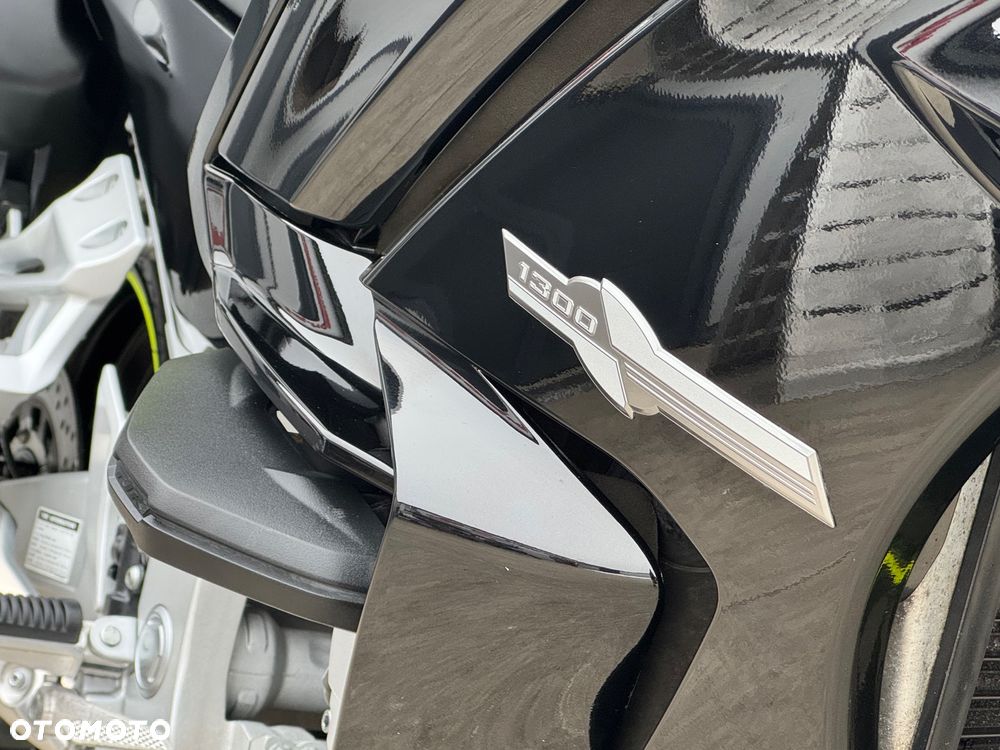 Yamaha FJR - 10