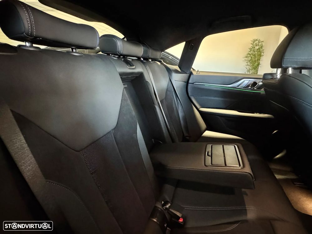 BMW i4 eDrive40 Desportiva M - 9