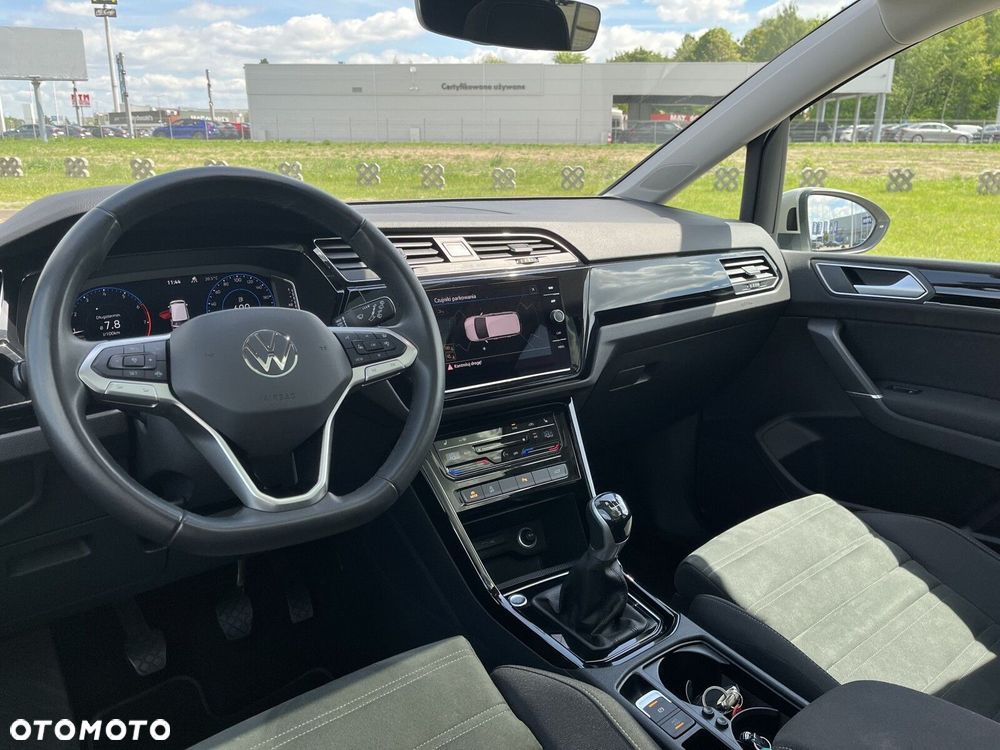 Volkswagen Touran 1.5 TSI EVO Highline - 24