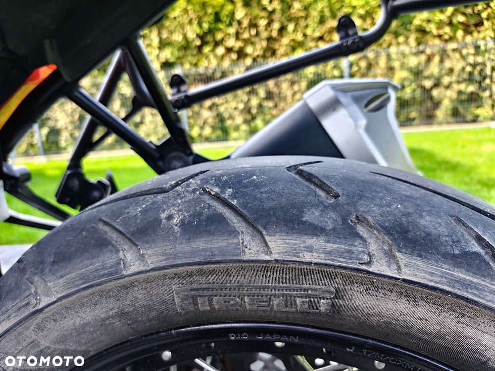 Suzuki V-STROM - 16